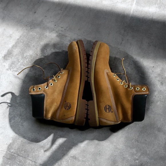 SOLD Timberland 6-Inch Premium Boots (Wheat) - Picture 1 of 3